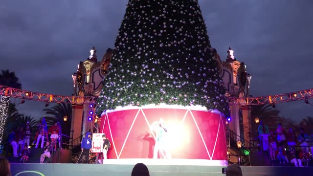 California’s Great America WinterFest Christmas Tree Lighting Part III 12月9日2022年