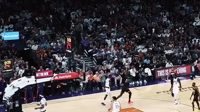 The voice of Deandre Ayton