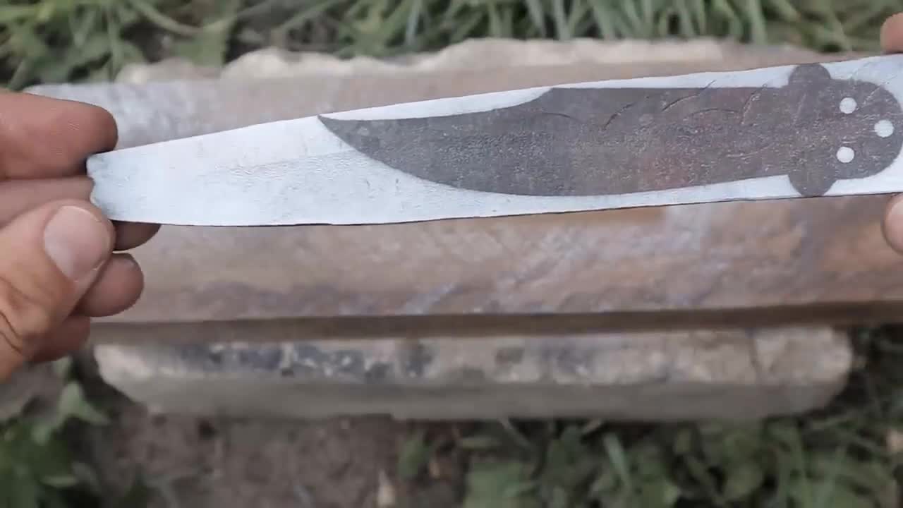 Turning a Rusty Bearing into a Beautiful but Extremely Sharp BUTTERFLY KNIFE = 5