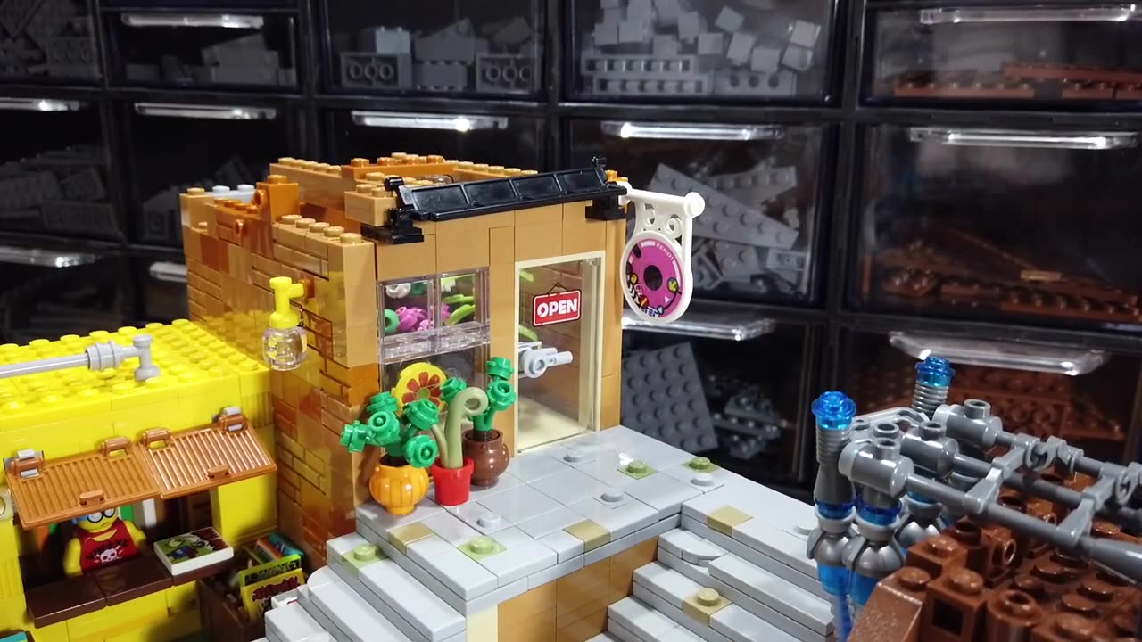 TIMELAPSE: Big Trouble in Little Tokyo LEGO MOC / Cyberpunk LEGO City speed build