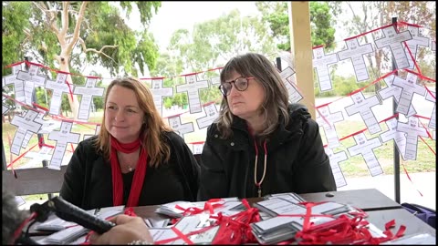 The White Crosses Women: Cafe Locked Out