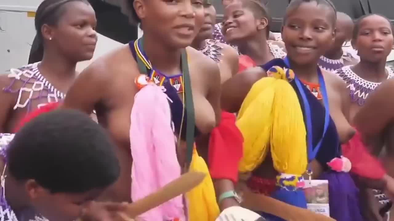 Amusing dance of Zulu culture