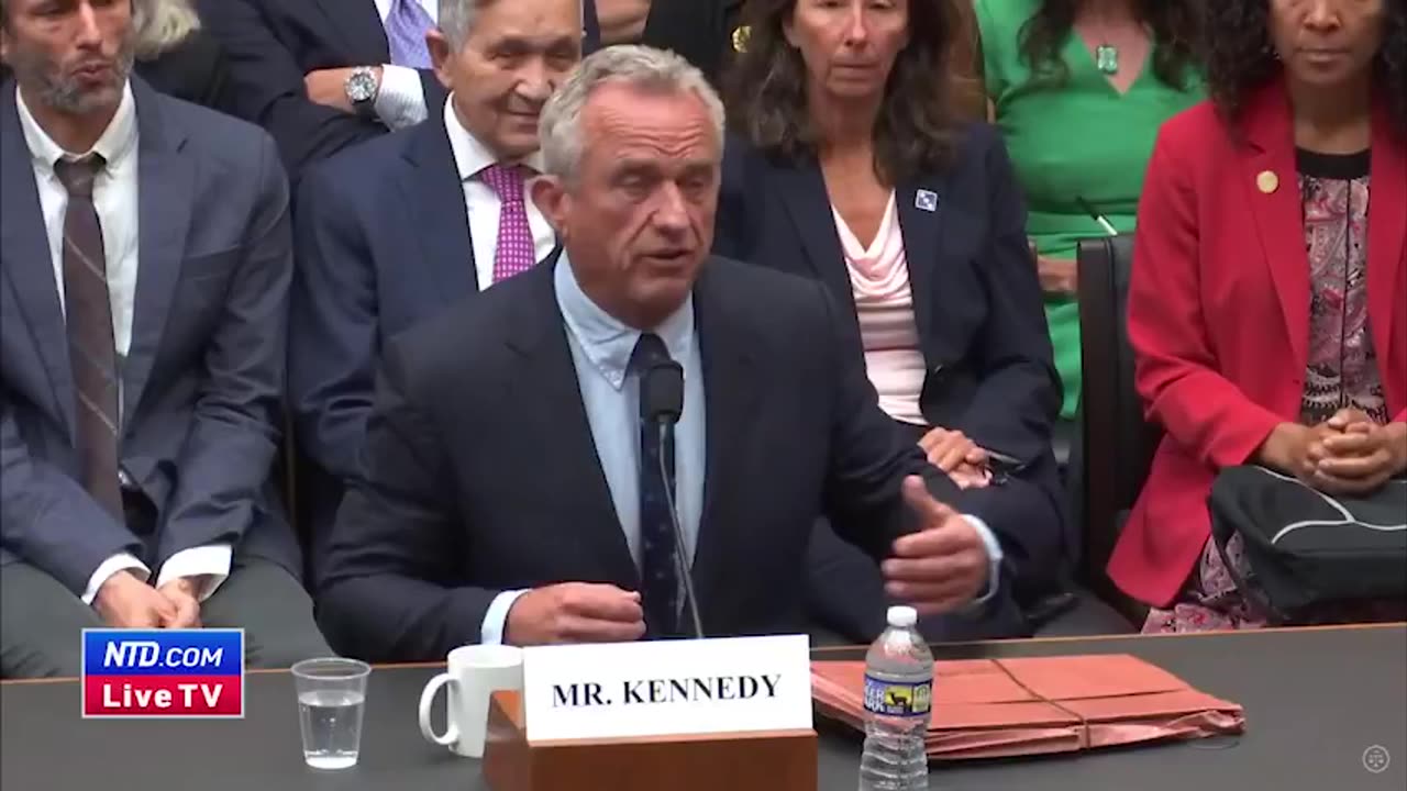 RFK Jr. Exposes Lack of Safety Trials for Mandated Vaccines
