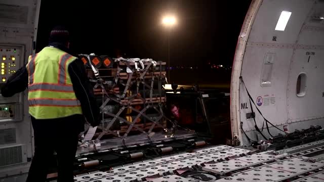U.S. Air Force prepares weapons shipment for Ukraine