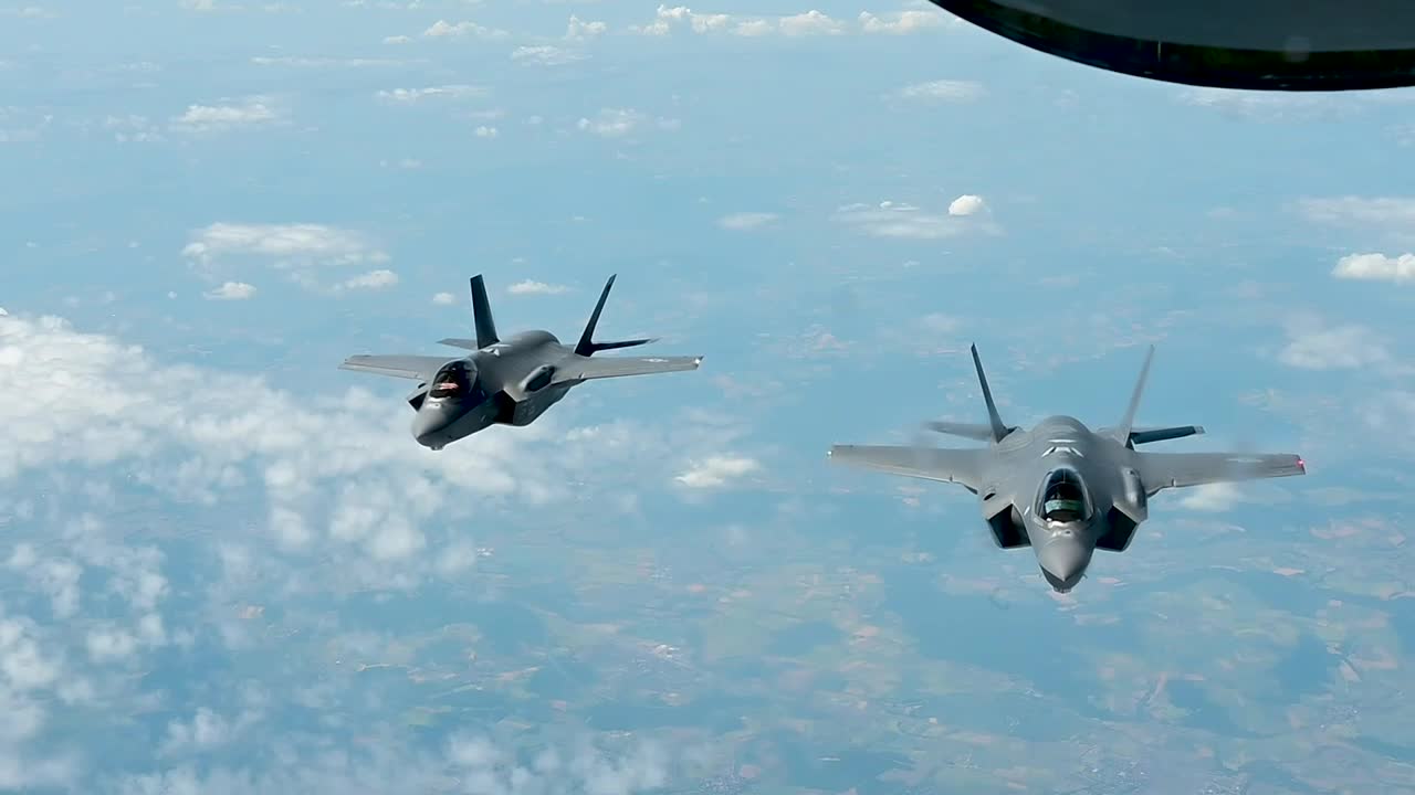 US F-35s fly over the Baltics