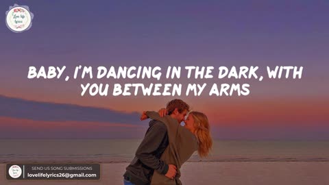 Ed Sheeran - Perfect (Lyric Video)