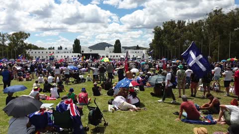 Canberra 12th Feb 2022 - Walking towards Old Parliament House