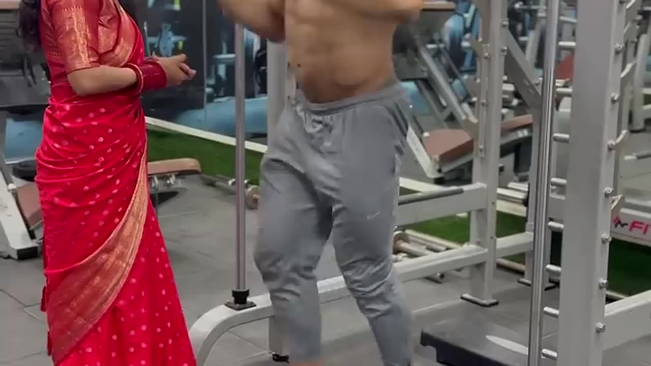 Gym video girsl vs boys