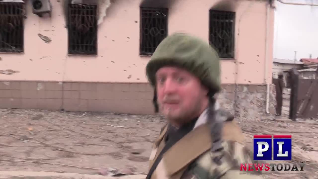 Ukraine War - 18+ Mariupol Residents Expose War Crimes & Show Dead Ukraine Soldiers (Graphic)