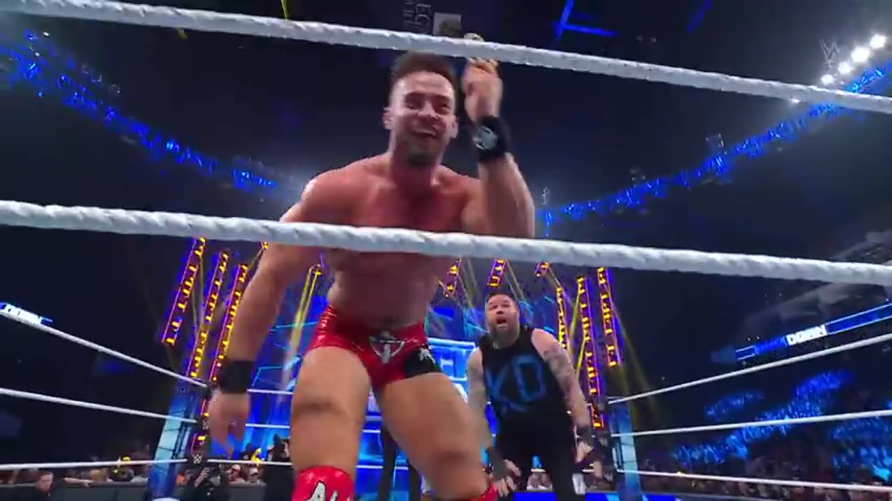 Kevin Owens uses brass knuckles to beat Austin Theory: SmackDown highlight