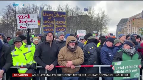 Thousands of tractors block Berlin as farmers protest