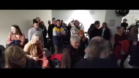 Polizist Dominik H Rückennummer 14301; 14 Körperverletzungen 3