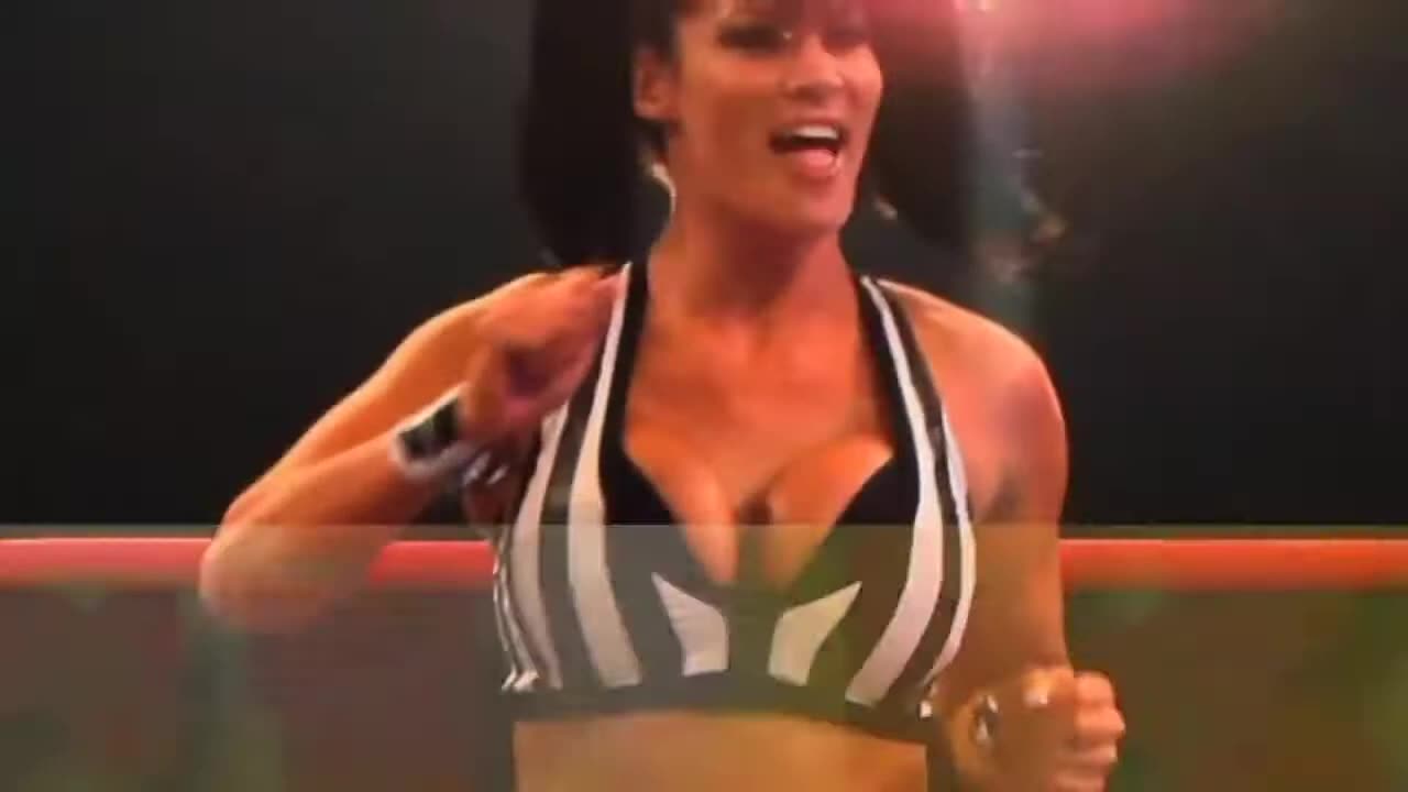 WWE Women Wreslters Oops Moments.