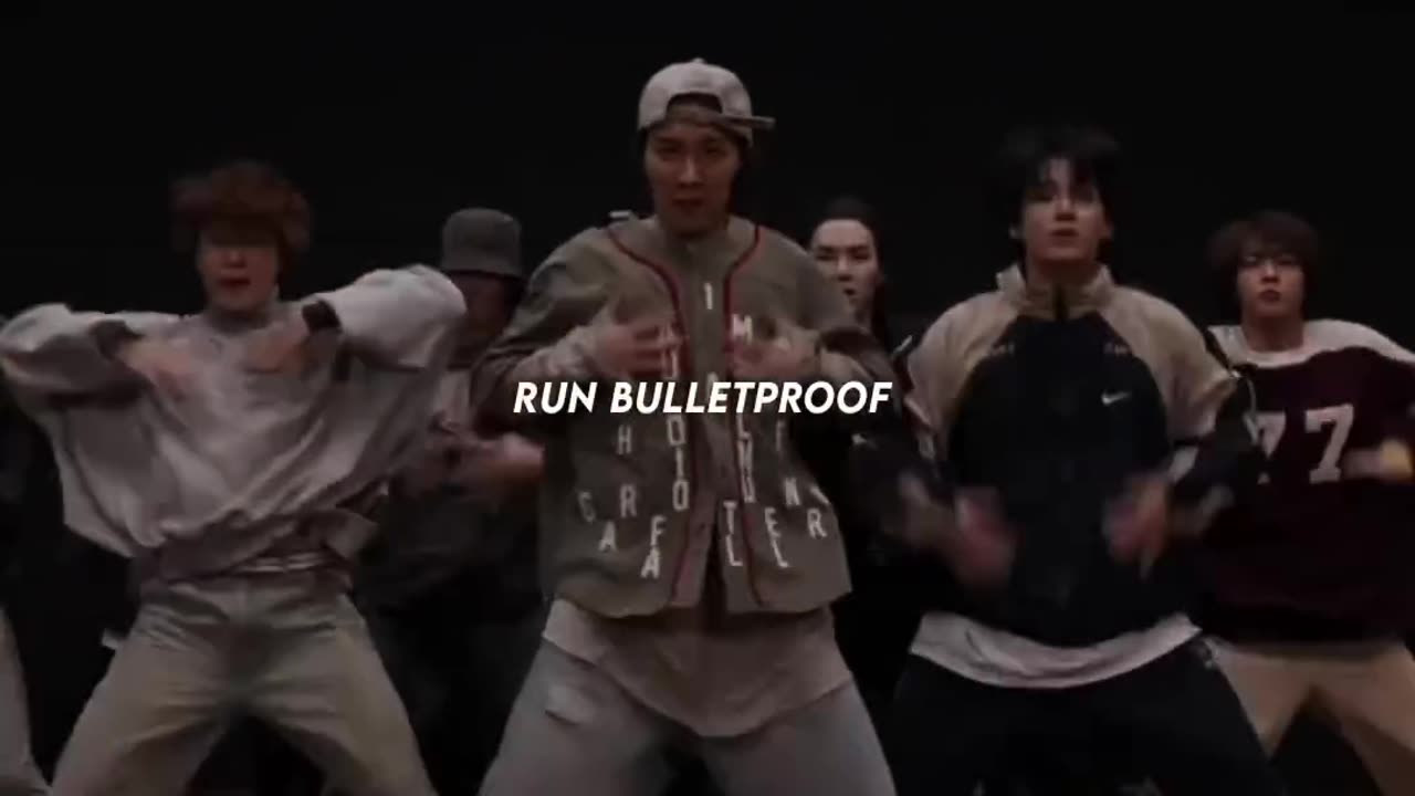 RUN BULLETPROOF RUN 😎🎧 #bts #runbts #viral #trending