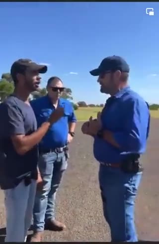 Aboriginal blocks road claims its Aboriginal land