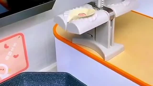 Automatic home dumpling maker3