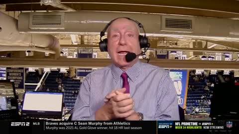 One legend talks another 😎 Dick Vitale gives his thoughts on LeBron's broadcast 20 years ago💯