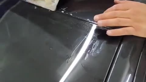 Automotive sheet metal surface stain cleaning, convenient cleaning spray