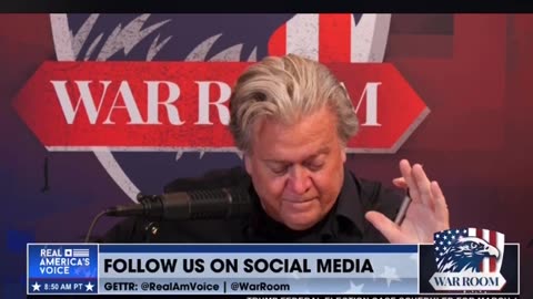 Bannon on Maui- I told you something’s not right there