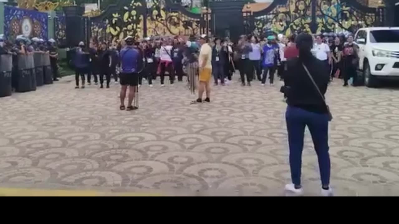 full battle gear police vs the singing ladies of kojc