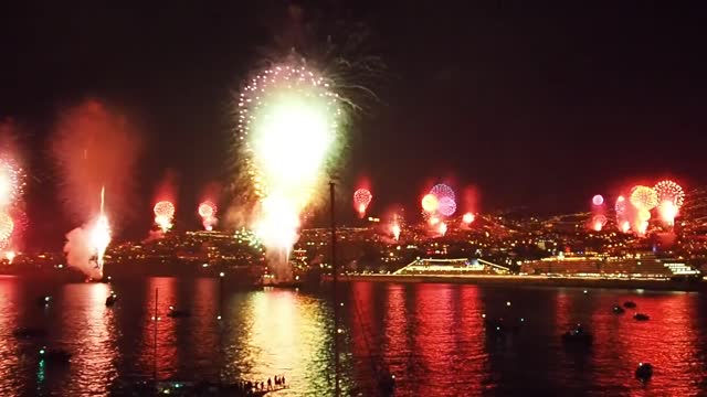 New Years Fireworks Around the World - Happy New Years 2021 - New Years Eve Fireworks Show Mix