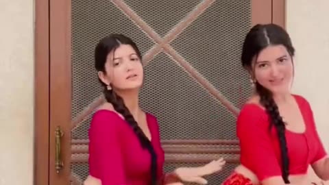 Badal Barsha beejoli famous Nepali song dance 🪩