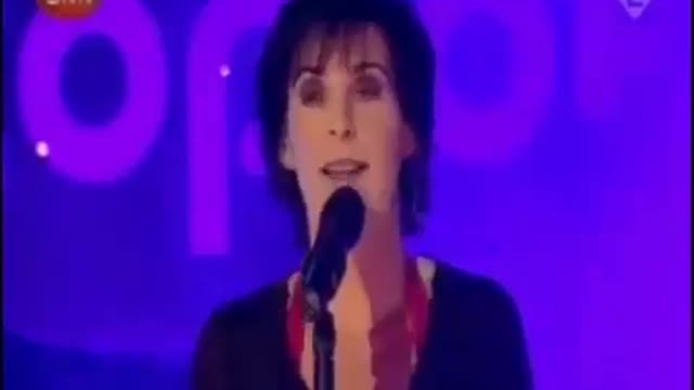 Enya Amarantine live Lyrics on screen