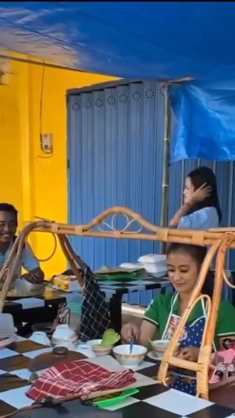 beautiful dawet ice seller