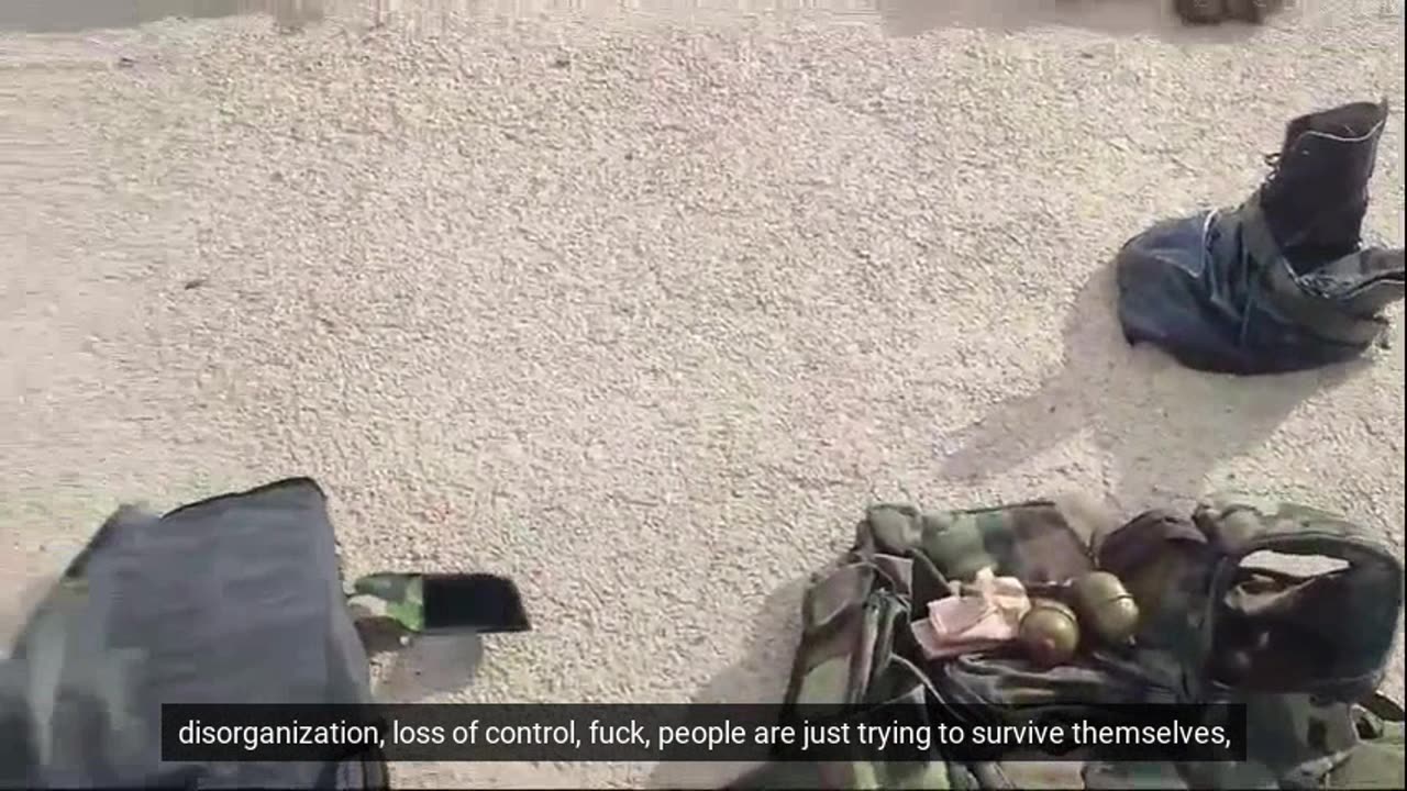 A Russian soldier showed entire companies of Syrians throwing down their weapons and fleeing to Iraq