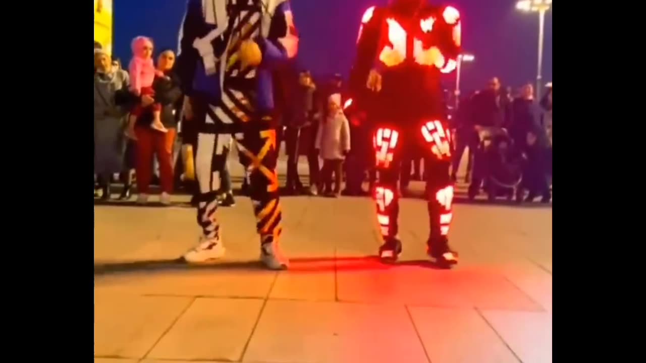 Coffin dance amazing 😳😱 road side public place dance😱#shorts