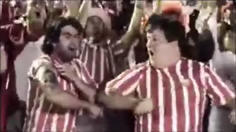 Bebida Paso de los Toros - Cortá con tanta dulzura - Publicidad uruguaya con "El Ruso" Pérez (2010)