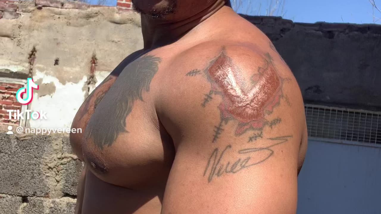 IN THE HOOD AGAIN ABOUT TO PUT IT IN KC,MO!