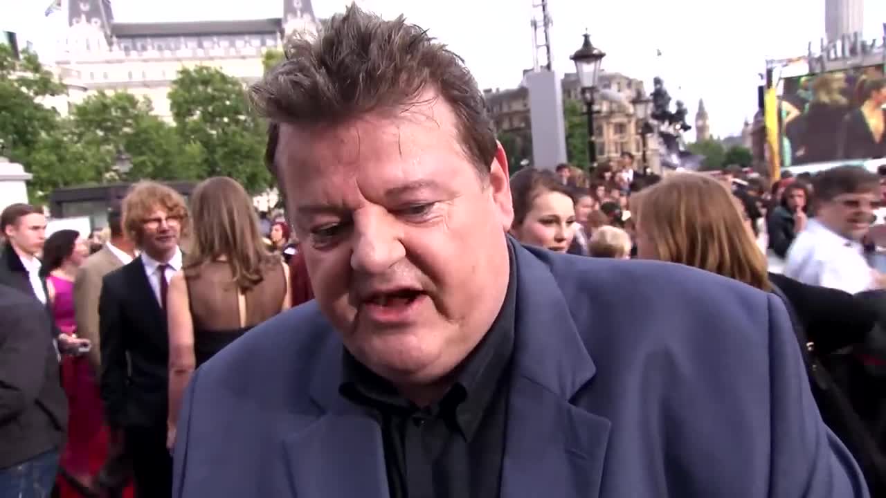 Harry Potter Actor Robbie Coltrane Dies at 72