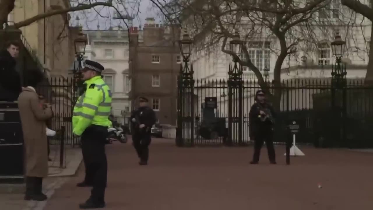 Royalnews --Prince Harry Arrives at Clarence House To See King