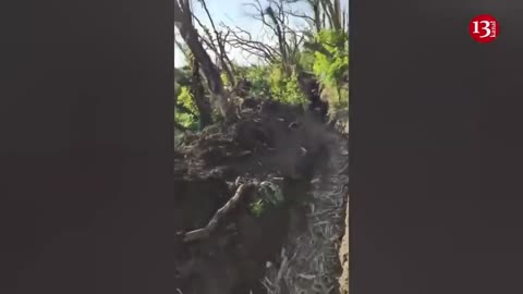 Ukrainian soldiers show positions abandoned by Russians - "They were living in garbage dump”