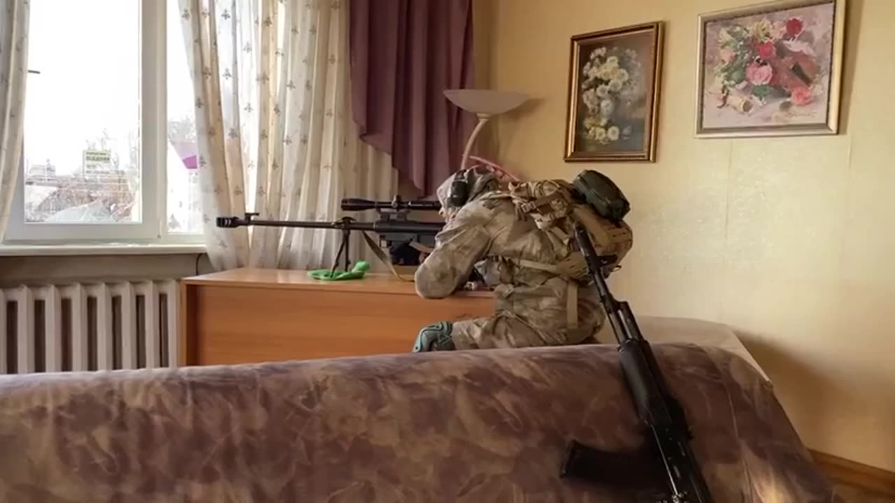 🇺🇦🏴‍☠️AFU militants hide in residents' apartments and fire