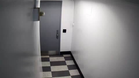 6172RHOBG3G302CStairwaySide_2021-01-06_09h20min01s383ms.mp4