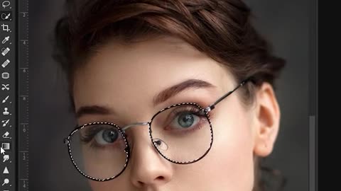 Photoshope Changing the color of glasses