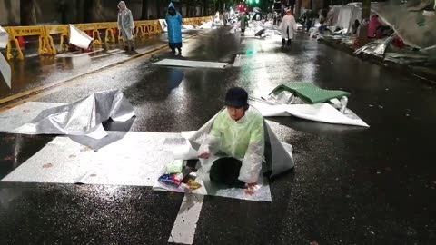 20191016_V3_S04(M78NDKt8TTs)이런 국민들의 열정이 결국 일차적으로 조국을 사퇴하게 만들었으리라