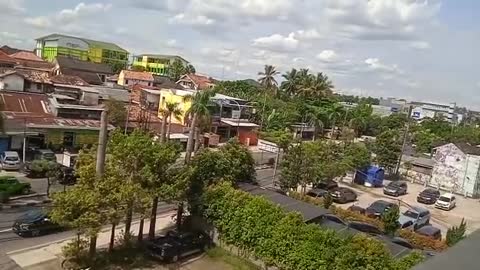 Cars in the Street Atas