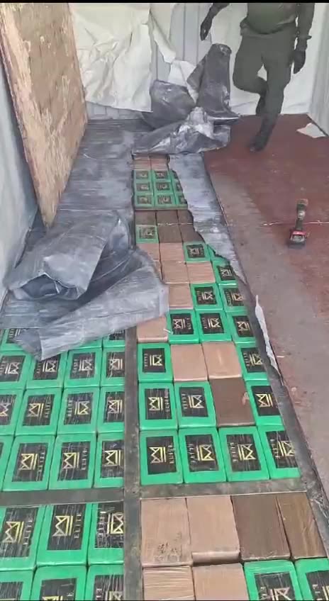 Hallazgo de cocaína en contenedor