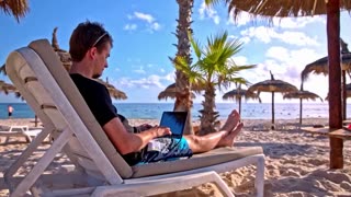 13 Best Remote Jobs With No Experience Needed