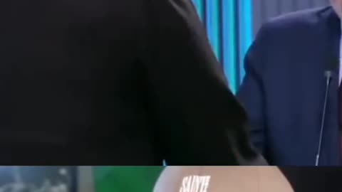 EXTRA EXTRA NUM VAI NÃO