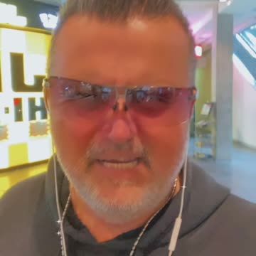 WTAF happened to service in Australia? No wonder online shopping is winning. So I’m at Knifepoint -