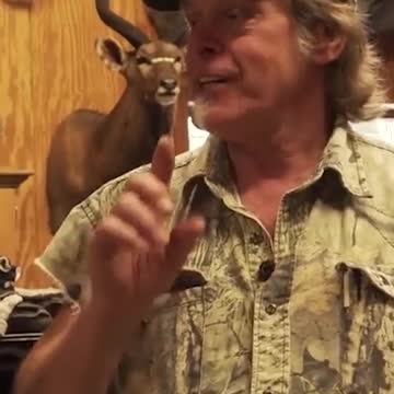 Ted Nugent Doesn't Hold Back on Deer Hunters