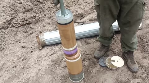 Ukrainians Unboxing Armor Peircing Tank Rounds