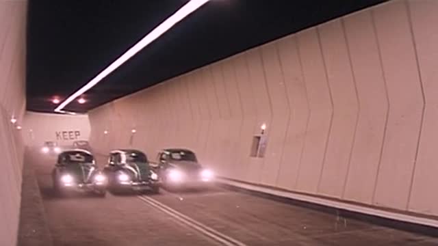 Short Car Chase in Plain Jane to the Rescue - 1982