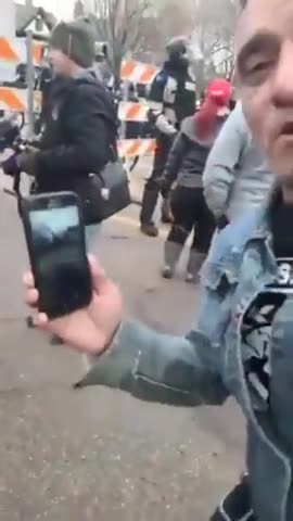 Jan 6th 5 Antifa Buses Escorted To Capitol Bldg