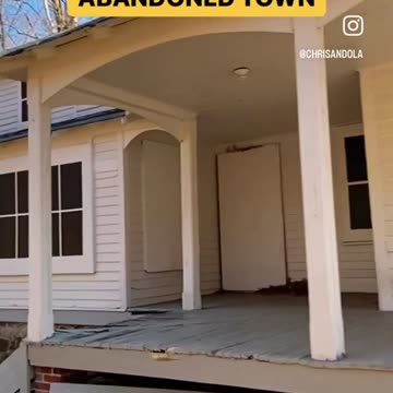 SHE WANTED TO LOOK IN! 😂