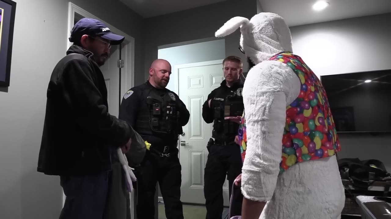 ILLEGAL IMMIGRANT ARRIVES AT A 14 YR OLD’S HOUSE TO SHOWER